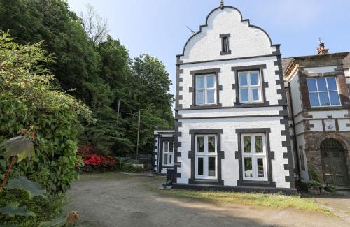 Pentraeth Casa | Llys y Graig
