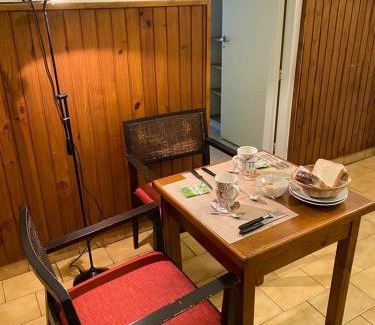 Acassuso Cama Y Desayuno | Lo de Lala B&B con Energía Solar