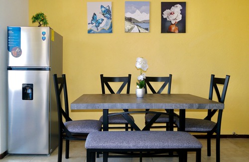 Las Playas Condominio | ★ Lo Mas Hermoso de Acapulco ★ WIFI | AC | Agua caliente
