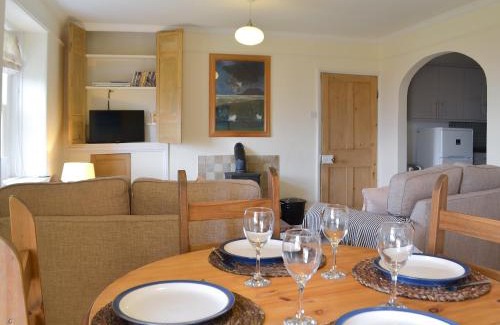 Penrith Casa | Load Pot