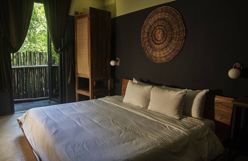 Barrio Zama Hotel | Loba Tulum Male Only