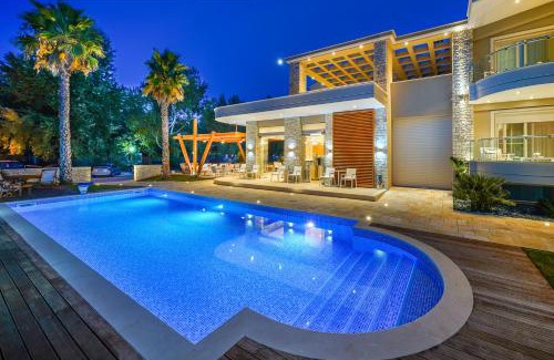 Golden Beach Apartamento | Lobelia Luxury Suites