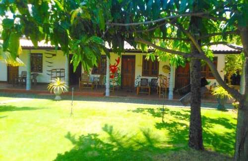 Uppuveli Casa | Lobster Inn