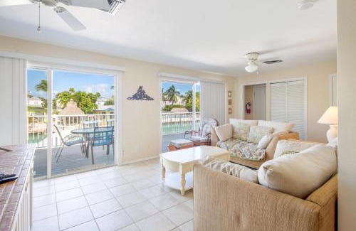 Marathon Casa | Lobster Lodge