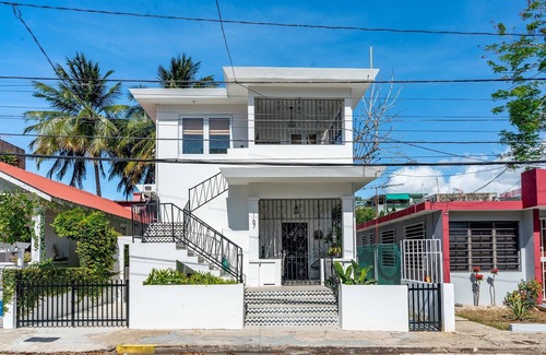 Parque Casa | Local Art Deco/House Near to Everything + Beach