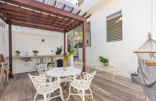 Parque Casa | Local Art Deco/House Near to Everything + Beach
