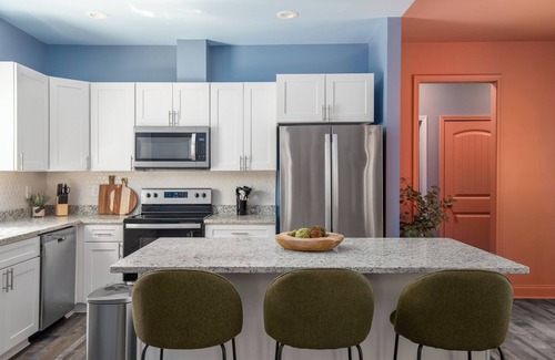 Raleigh Casa | Local Artistic Flare~Sleeps 12~New Modern Build