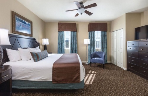 Williamsburg Complejo | Local Host! 3 BR, Governor's Green -Centrally Located, Indoor/Outdoor Pools