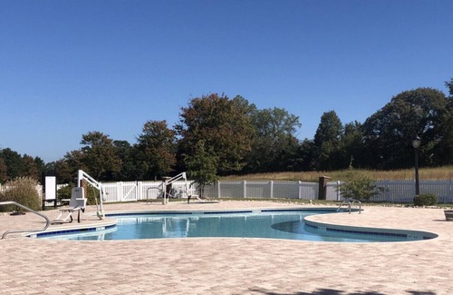 Williamsburg Complejo | Local Host! 3 BR, Governor's Green -Centrally Located, Indoor/Outdoor Pools