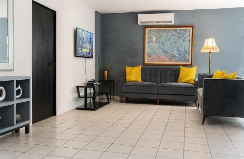 Gobernador Pinero Apartamento | Local Nest in San Juan