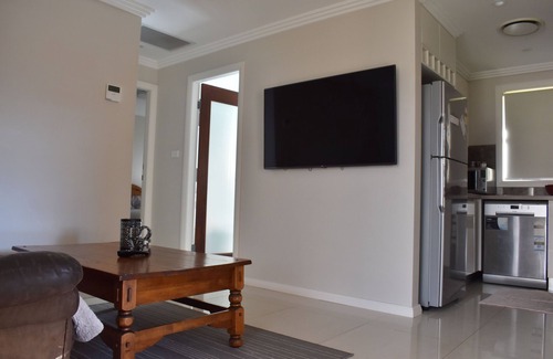 Prestons Casa | LOCAL SUBURB LIVING IN SPECTACULAR FAMILY HOME !
