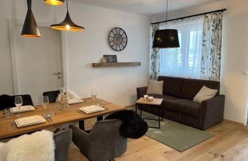 Groebming Apartamento | Local View Apartment - by myNests