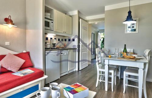 Guilvinec Apartamento | LocaLise au Guilvinec - B5 - Plain-pied avec piscine et jardin - Tout à pied, plage, port, centre, commerces, marché - Wifi inclus - Linge de lit inclus - Animaux bienvenus