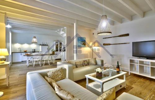 Treffiagat Casa | LocaLise - M4 - Ty Gwenn - La maison à la pointe de Lechiagat - Accès à deux pas d'une terrasse vue mer privative - Wifi inclus - Draps inclus - Animaux bienvenus