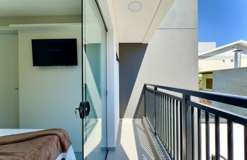 Velha Apartamento | Localização Central! A 500 metros da Vila Germânica, Ar-Condicionado, Wi-Fi, Cozinha completa, Garagem Privativa Reserve agora