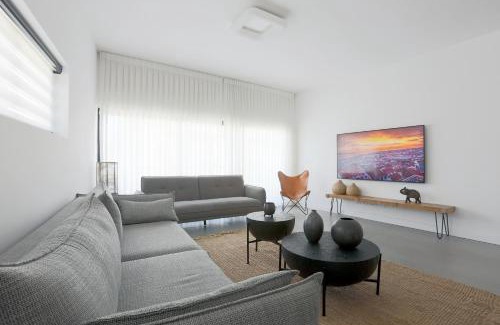Old North Apartamento | Localz - Bazel Central Apartment With Balcony