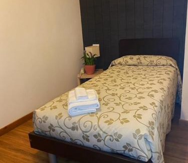 Vezzano Ligure Hotel | Locanda L'Ombrosa