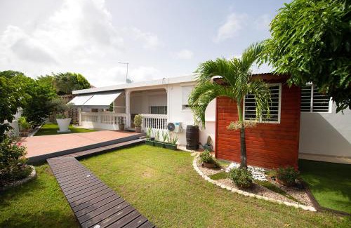 Sainte-Anne Casa | Locastudio - Pomme Kanel