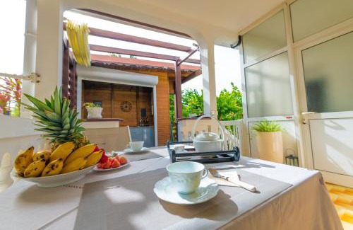Sainte-Anne Casa | Locastudio - Pomme Kanel