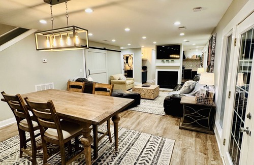 Chattanooga Casa | Located directly on the Tennessee River and minutes from downtown Chattanooga!