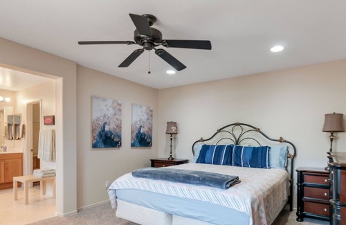 Fontana Condominio | Located in 91739 Rancho Cucamonga*Gated*Suite 👇stairs*Monthly*讲中文