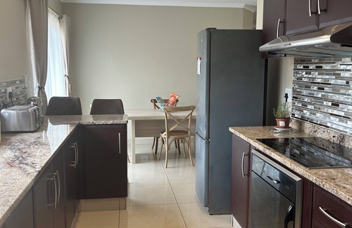 Pietermaritzburg Casa | Located in a secured estate, very clean, neat, comfortable, homely & beautiful