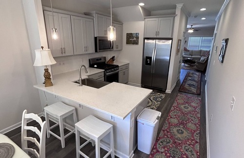 Oak Grove Casa | Located in safe community close to most attractions.