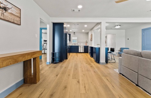 Melissa Casa | Located in the Heart of Melissa, TX a quick 2 minute walk to downtown