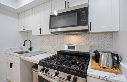 Washington Apartamento | Located in the heart of SE Washington, DC. Perfect for both short /long stays.