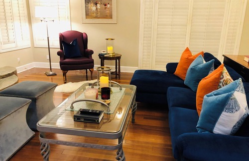Rowland Heights Casa | Located in the center of Great Los Angeles with 6 Bedrooms sleeping 12 people