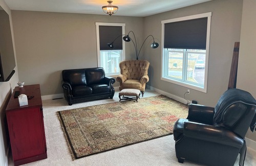 South Burlington Casa | Located in the quaint town of Shelburne. Newly built and absolutely immaculate
