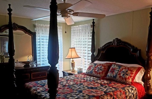 Jacarandas Casa | Located near Gulf of Mexico. This house offers 2 bedroom and 2 Bathroom