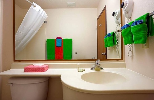 East Las Vegas Apartamento | Located off Interstate 25, this Las Vegas .