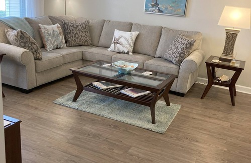 Calabash Condominio | FIN DE LA UNIDAD EN EL CAMPO DE GOLF PREMIERE DE 18 AGUJEROS, CERCA DE LA PLAYA Y MYRTLE BEACH AREA.