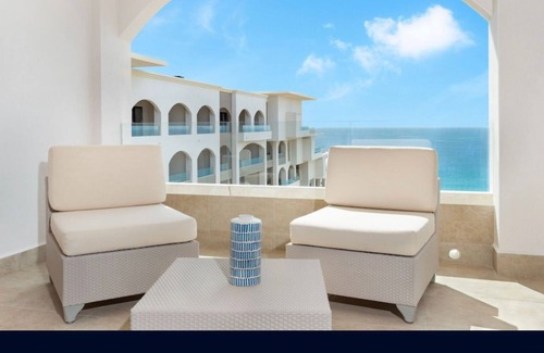 El Rosarito Complejo | Located on Tequila Cove Beach