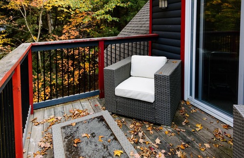 Eagle Lake Cabaña | Located right by Sir Sam's Ski & Bike - Let the adventures begin!