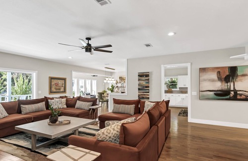 Mena Casa | Location! 12 acre private estate, 6 MI. to Wolf Pen Gap! 5 miles to Mena!