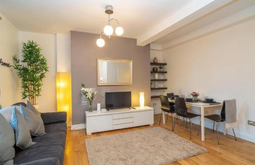 Somers Town Apartamento | Location! 2 bed/2bath - Pro Host