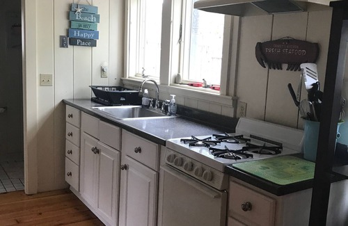 Bass River Cabina | 22-Nestld In The Pines en el corazón de Cape Cod; Una propiedad nostálgica para la familia.