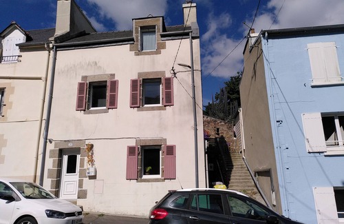 Rive Droite Casa | Location D'une Maison Brestoise