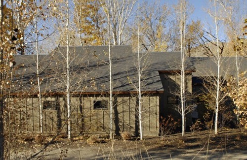 Hailey Casa | Location is Everything! Spacious, Cozy ~ Hot Tub w/ Private Stream