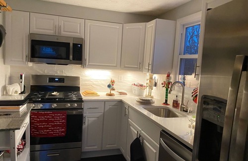 Southend Condominio | LOCATION LOCATION COVE Quiet/Private/Garden Oasis/Water SUNSETS we got a spot!