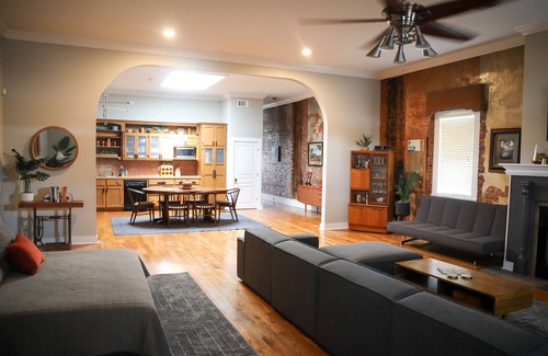 New Iberia Apartamento | LOCATION! LOCATION! LOCATION !Downtown Main Street New Iberia.