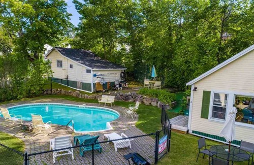 Weirs Beach Cabina | Location, Location, Location! Weirs Beach