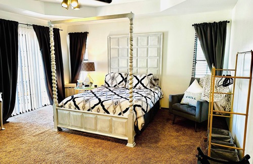 Midland Casa | Location~Location~Location