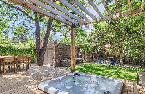 Congress Park Casa | Location, Location, Location