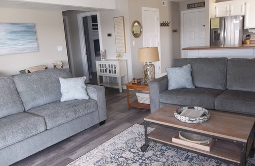 Lake Ozark Condominio | UBICACIÓN, UBICACIÓN !! ¡Qué vista tan impresionante! Complejo más pequeño, ¡NOCHE GRATIS!