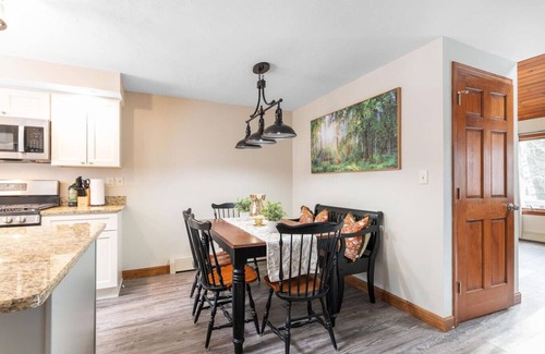 Intervale Casa | Location, pool, games, king bed!