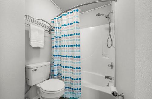 Holiday Beach Apartamento | Location! Studio Condo Panama City Beach, Holiday Beach, Tents Allowed!