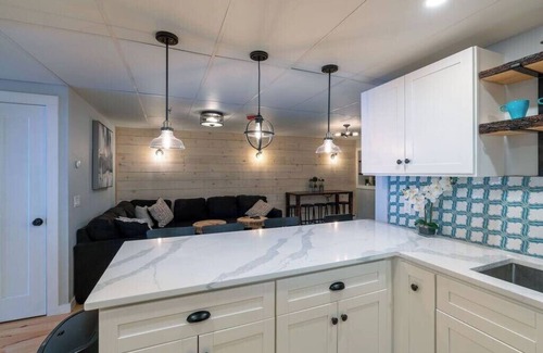 Stowe Village Historic District Apartamento | Location! This Stunning 2 Bedroom on Main Street.